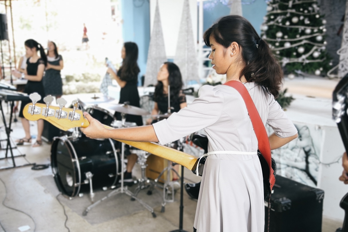 Gracies Christmas Wish Come True She wanted a guitar