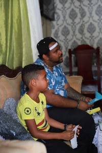 Tyler visiting Yandels house