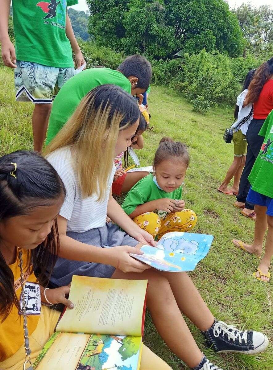 CC reads to Noela