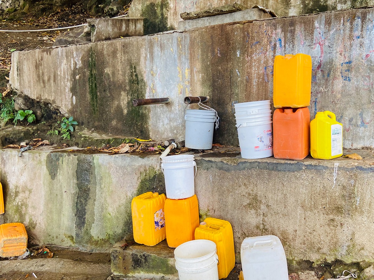 Haiti neighborhood water spigot