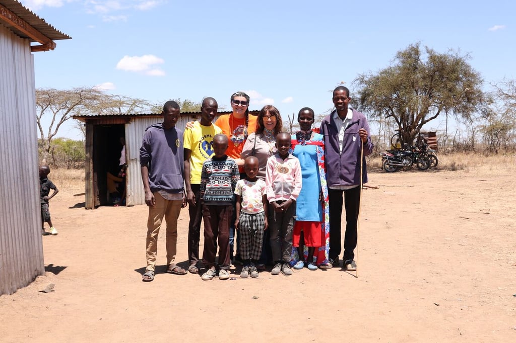 Karol and Aurdey with Muntets family